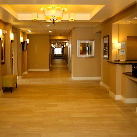Holiday Inn Express & Suites Marion Northeast By Ihg Zewnętrze zdjęcie