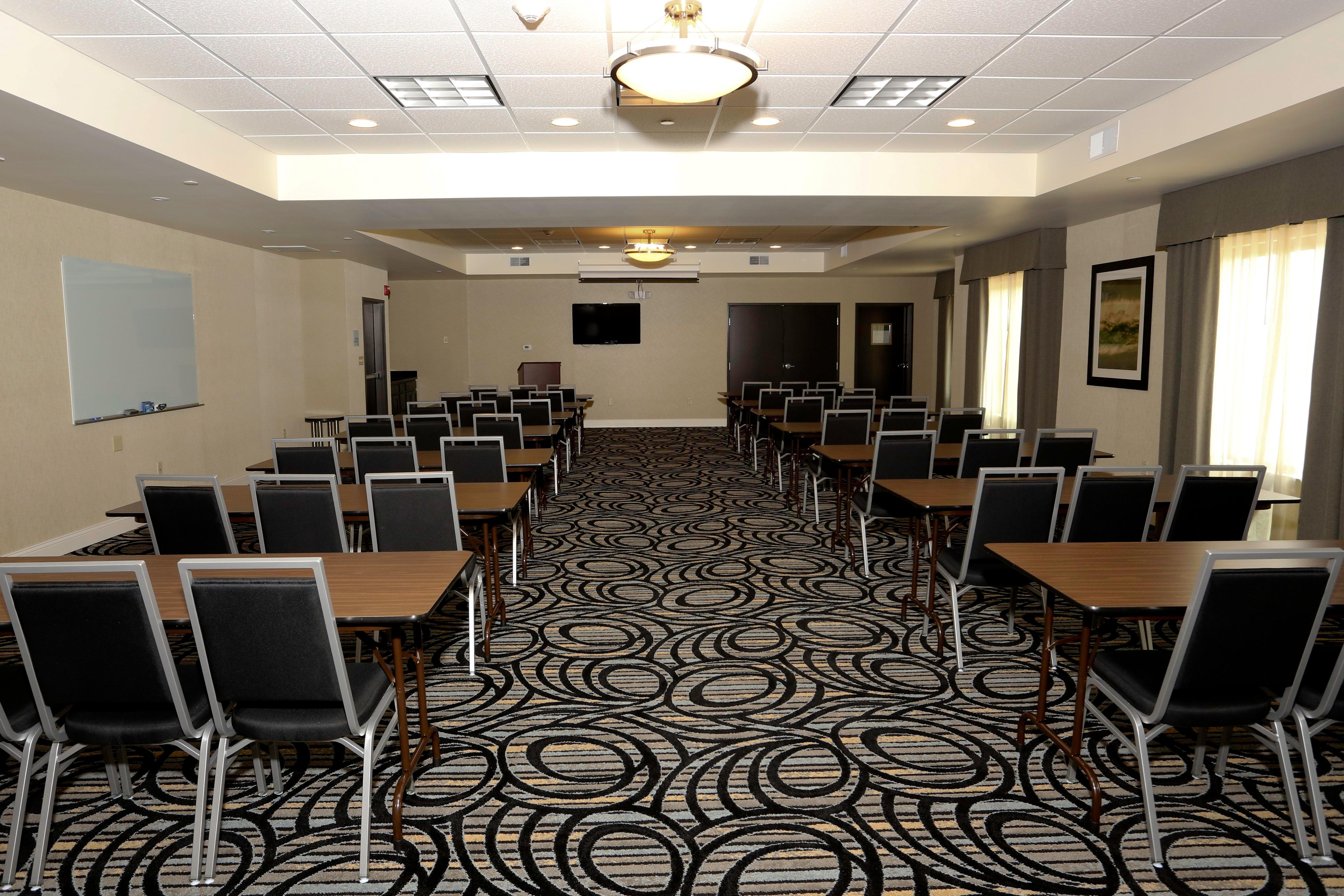Holiday Inn Express & Suites Marion Northeast By Ihg Zewnętrze zdjęcie